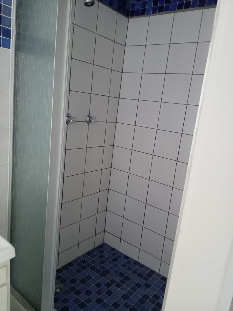 To Let 2 Bedroom Property for Rent in Dobson Western Cape